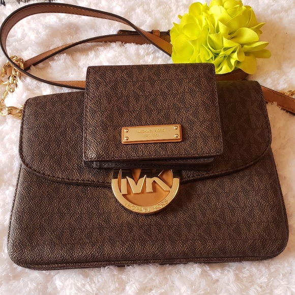 Sold - Picture 2 of 5